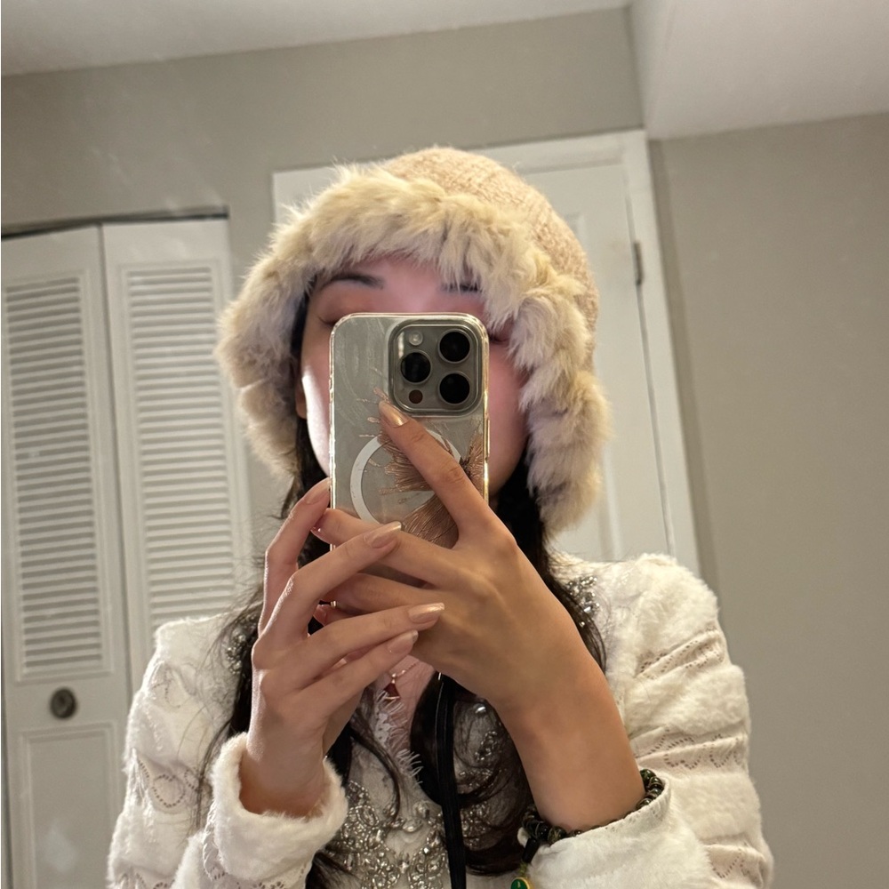 Faux Fur Beige Bucket Hat